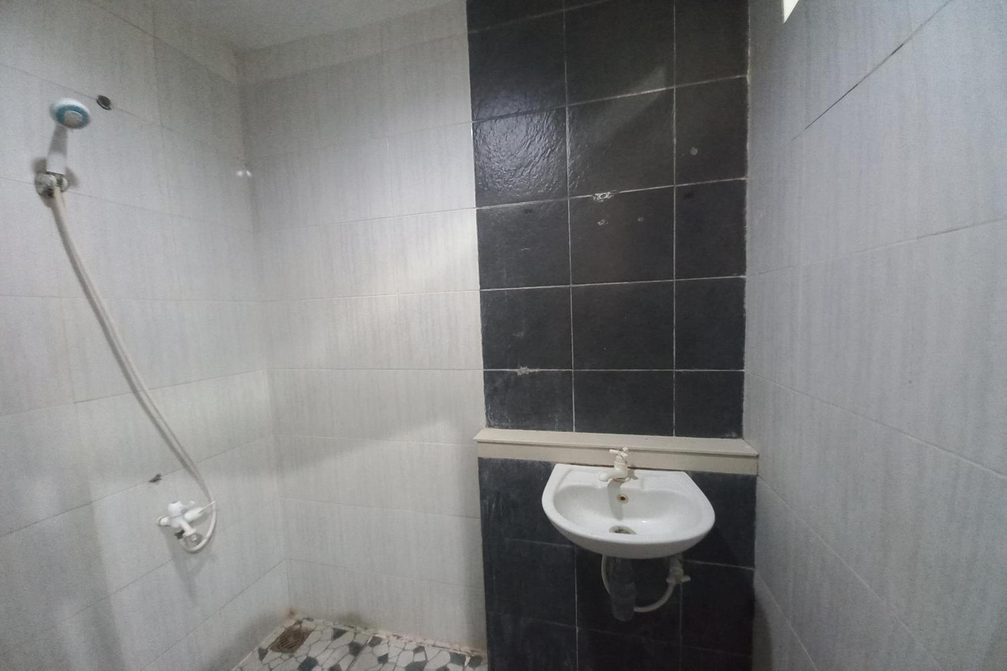 Oyo 94633 S_qyu Hotel Semarang