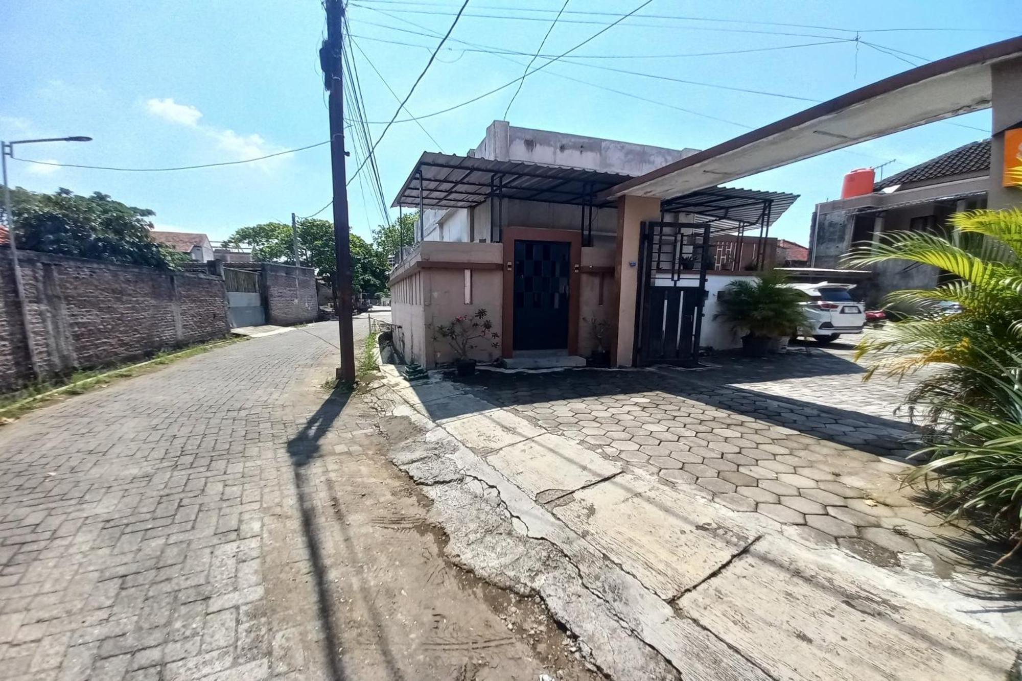 Hotel Oyo 94633 S_qyu Semarang